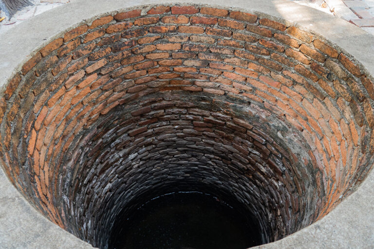 deep well pump