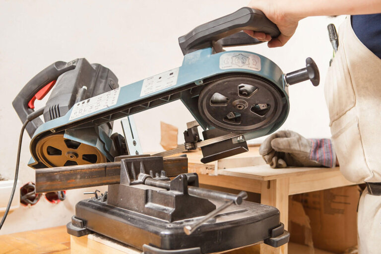 metal cutting band saw